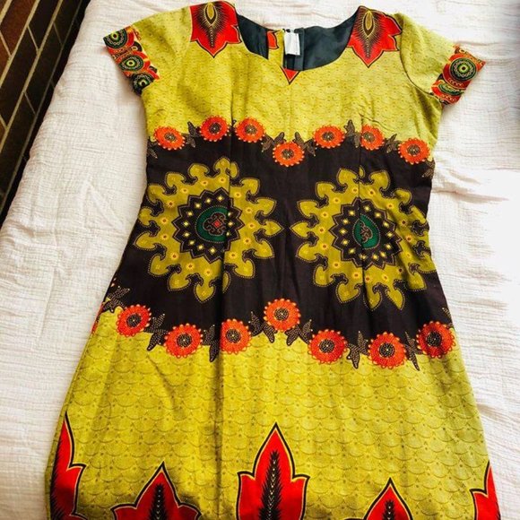 Handmade Zambian Dress - Picture 1 of 3